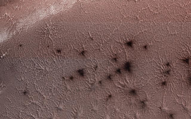 NASA image: Jamming with the 'Spiders' from Mars