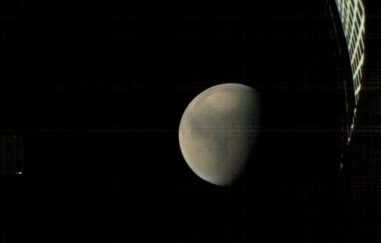 NASA image: MarCO-B (Wall-E) approaches Mars