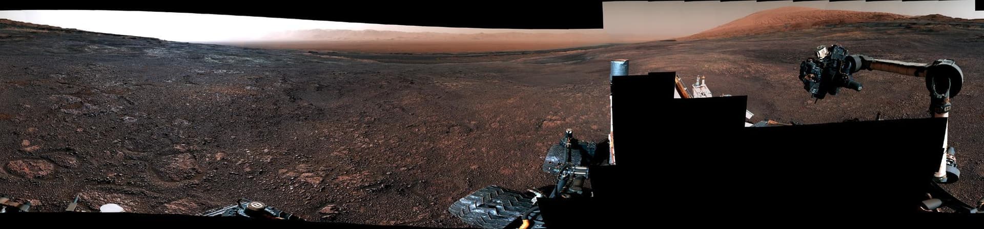 NASA image: Curiosity's 360 Panorama of "Rock Hall"