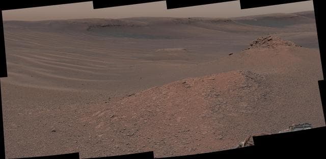 NASA image: Curiosity Surveys the Clay-Bearing Unit
