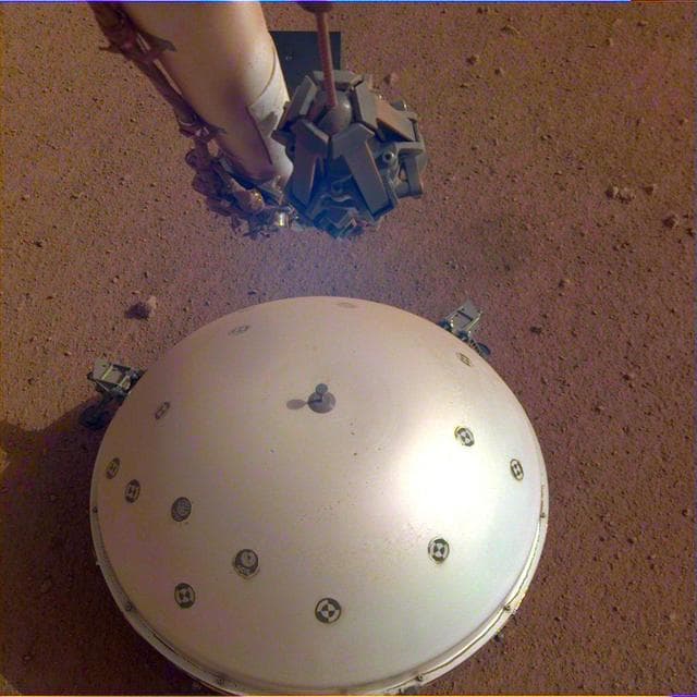 NASA image: InSight's Seismometer on the Martian Surface