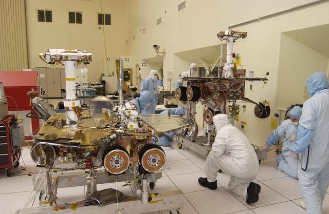 NASA image: Spirit and Opportunity in High Bay 1