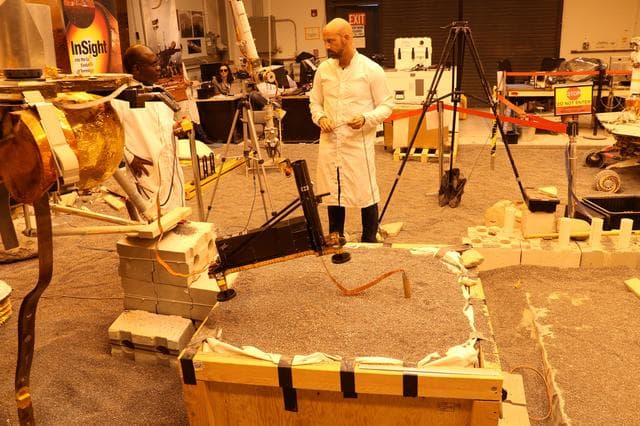 NASA image: JPL Engineers Test Heat Probe Strategies