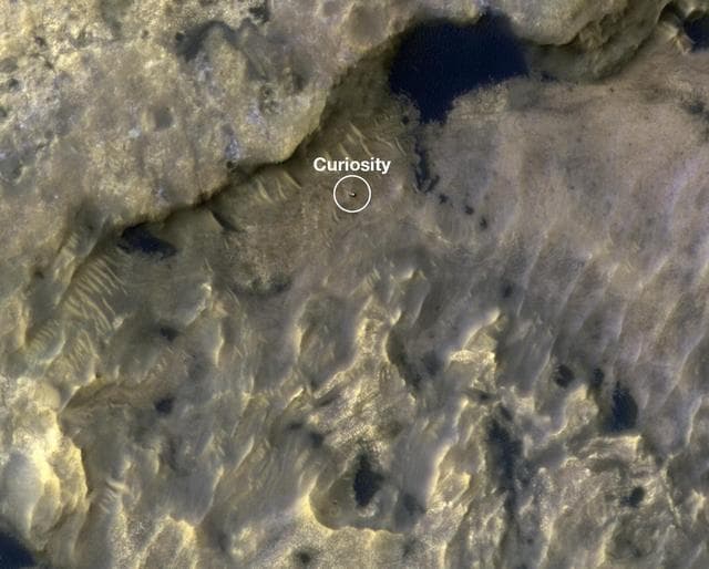NASA image: HiRISE Watches Curiosity Journey Across the Clay Unit
