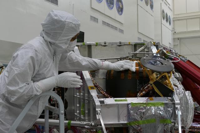 NASA image: Cleaning Mars 2020