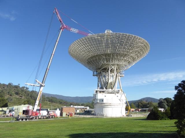 NASA image: A Big Crane for a Big Dish