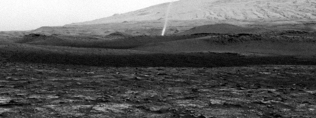 NASA image: Curiosity Spots a Dust Devil in the Hills