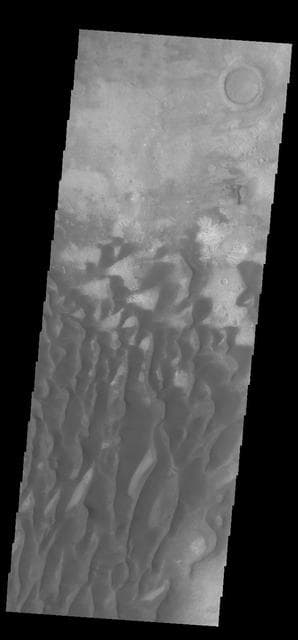 NASA image: Kaiser Crater Dunes