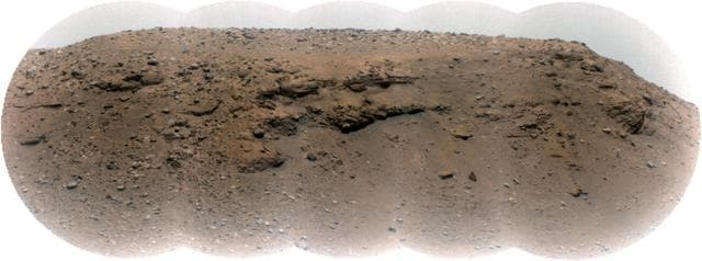NASA image: Mars' Delta Scarp From More Than a Mile Away