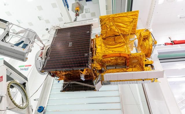 NASA image: Packing SWOT For Launch