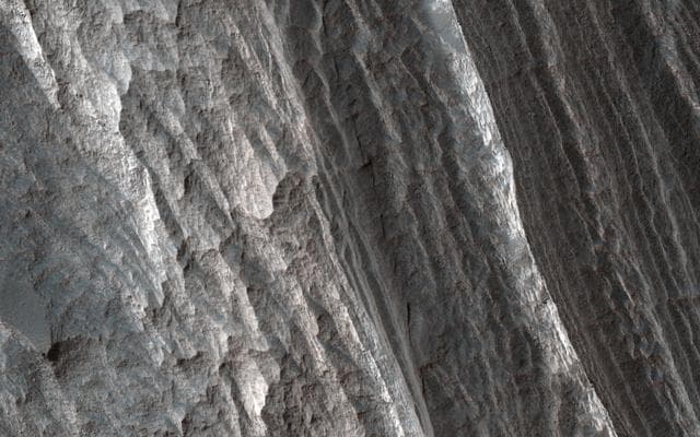 NASA image: When Did the Light-Toned Layers Form?