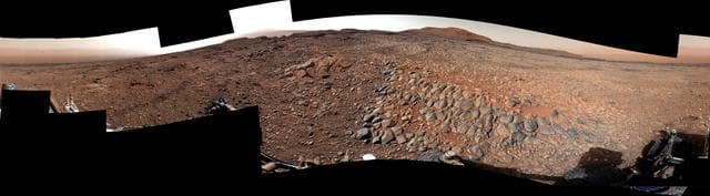 NASA image: Curiosity's 360-Degree Panorama of Gator-Back Rocks on Greenheugh