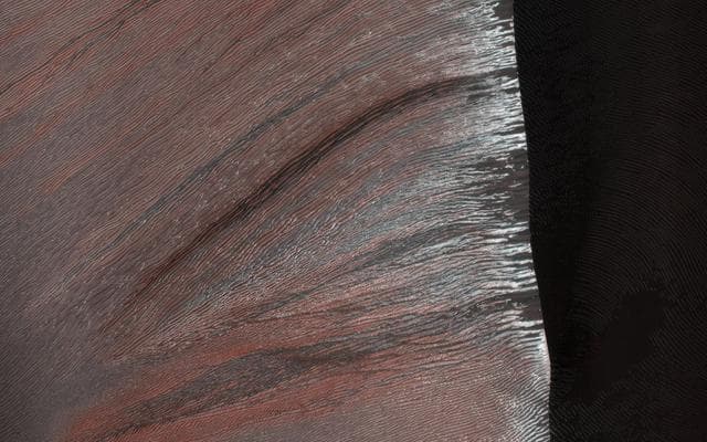 NASA image: Southern Spring on Kaiser Crater Dunes