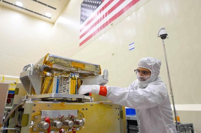 NASA image: A Closer View of NASA Lunar Trailblazer's HVM³ Imaging Spectrometer