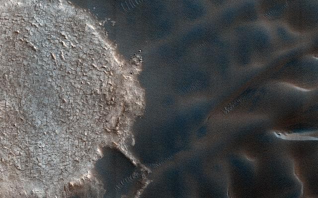 NASA image: Marvelous Martian Mega-Ripples
