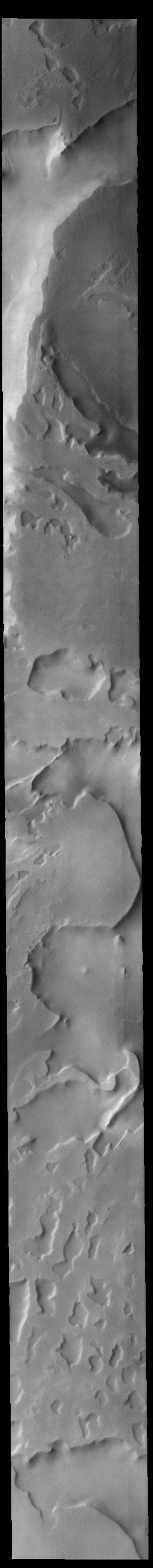 NASA image: Cavi Angusti