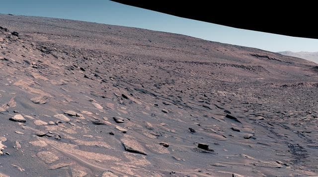 NASA image: Curiosity's Attempted Climb up a Slope