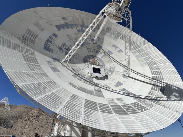 NASA image: DSN's Experimental Hybrid Antenna Tracks DSOC's Laser Downlink