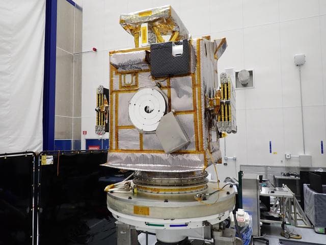 NASA image: NASA's Lunar Trailblazer Fueled Before Launch