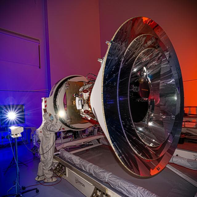  SPHEREx in Horizontal Orientation