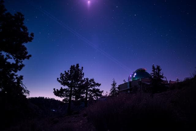 NASA image: DSOC's Table Mountain Facility Uplink Laser – Infrared vs. Visible Light