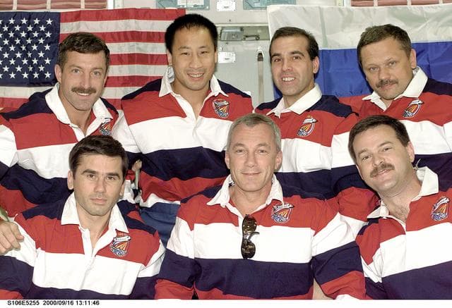 NASA image: STS-106 crewmembers pose for a official group photograph on Zvezda