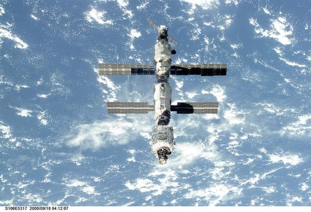 NASA image: View of the ISS as Atlantis makes its closing fly around during STS-106