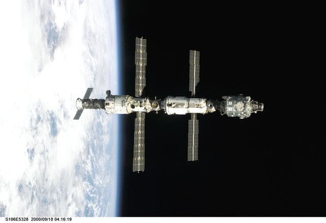 NASA image: View of the ISS as Atlantis makes its closing fly around during STS-106