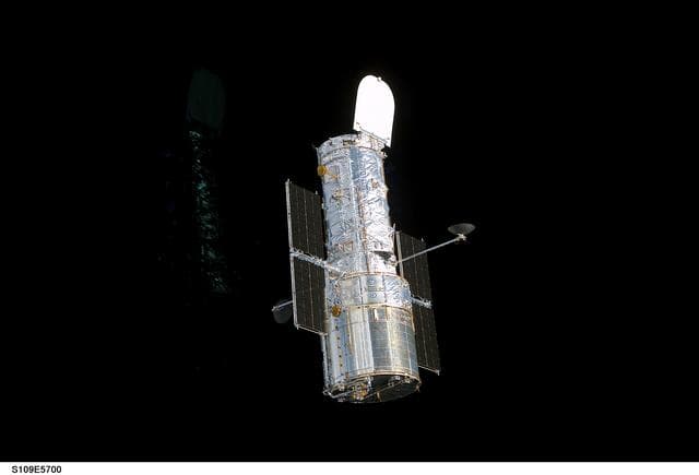 NASA image: HST deployed after repairs