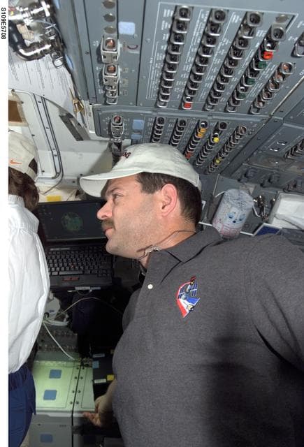 NASA image: CDR Altman watches EVA 4 from aft flight deck