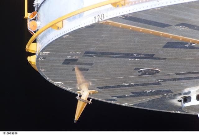 NASA image: Aft shroud of HST during re-deploy