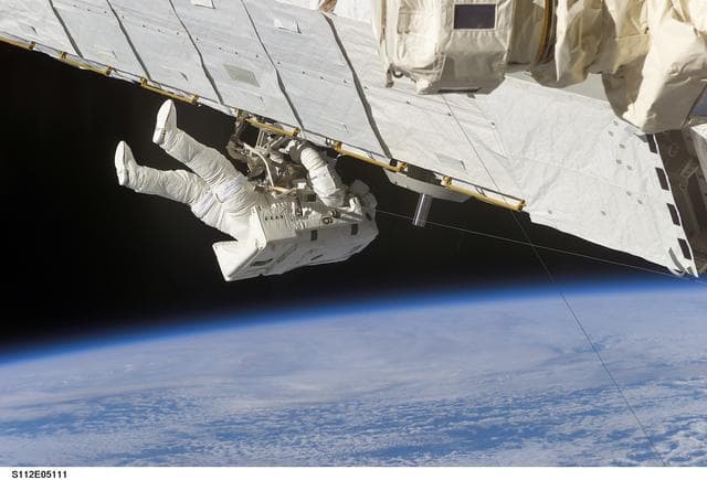 NASA image: EVA 1 - MS Sellers works on S1 truss