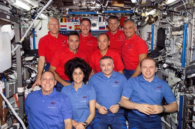 NASA image: Crew Portrait of STS-117 and Expedition 15 Crewmembers