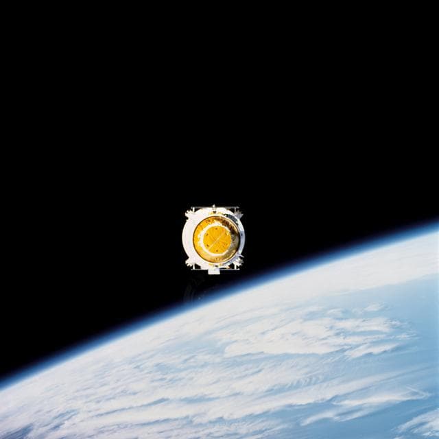 NASA image: STS-30 inertial upper stage (IUS) with Magellan deployment