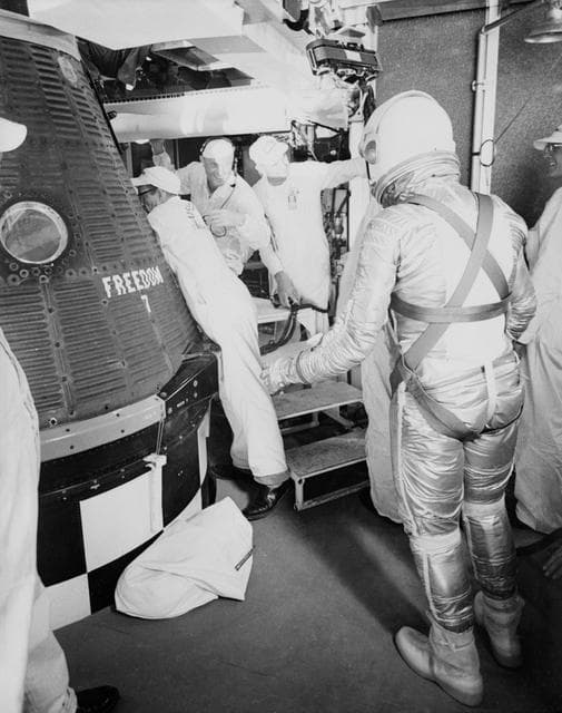 NASA image: ASTRONAUT SHEPARD - PRESSURE SUIT - FREEDOM "7" CAPSULE
