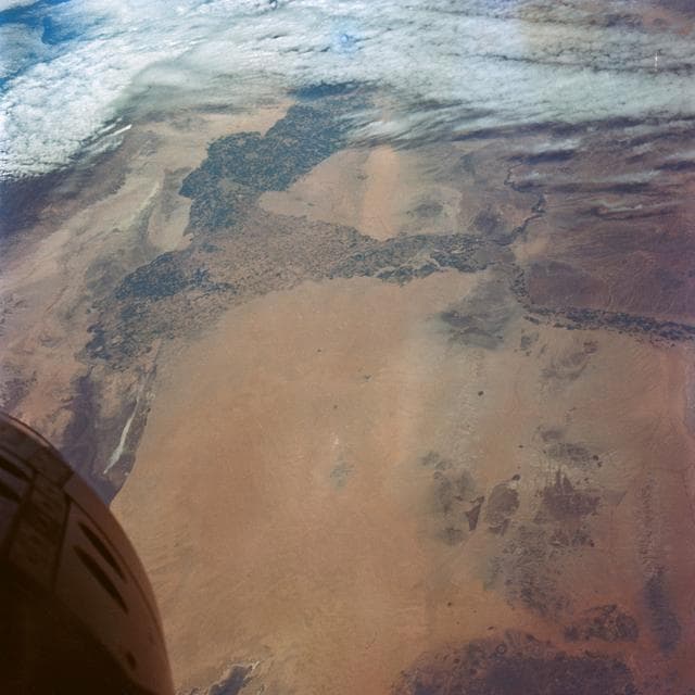 NASA image: GEMINI-TITAN (GT)-3 - EARTH-SKY VIEWS - CA