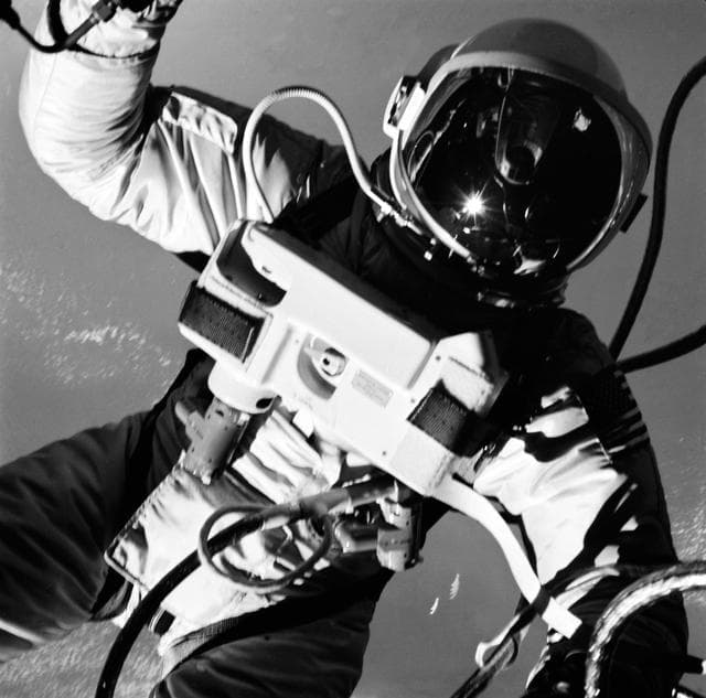 NASA image: EVA - ASTRONAUT EDWARD H. WHITE II - MISC. - OUTER SPACE