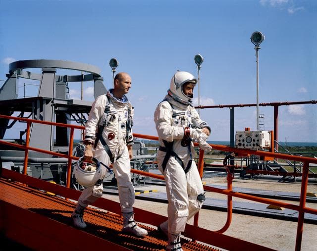 NASA image: WALKUP DOWN RAMP (AFTER MISSION SCRUBBED) -  - MISC.