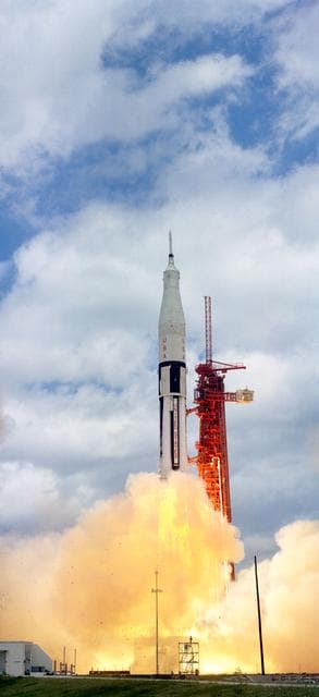 NASA image: LIFTOFF - APOLLO/SATURN (A/S)-202 MISSION - KSC