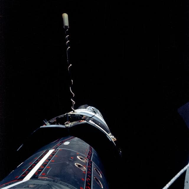 NASA image: Docking - Gemini-Titan (GT)-11 - Outer Space