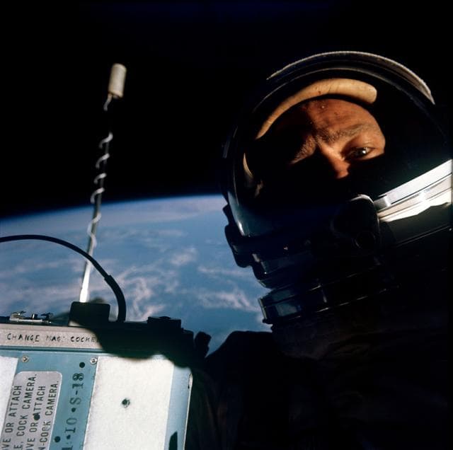 NASA image: GEMINI-TITAN (GT)-12 - EARTH SKY - EXTRAVEHICULAR ACTIVITY (EVA) - OUTER SPACE