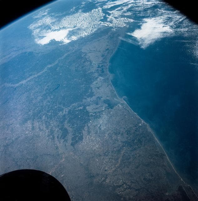 NASA image: GT-12 - EARTH SKY