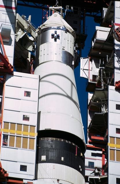 NASA image: APOLLO SPACECRAFT (A/S)-012 - PAD 34 - SATURN 204 ERECTION - MATING - CAPE