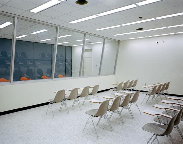 NASA image: Press Room - Crew Reception Area (CRA) - Lunar Receiving Laboratory (LRL) - MSC