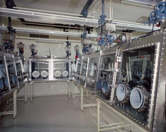 NASA image: View of incubation laboratory, Sample Operations Area of LRC, bldg 37
