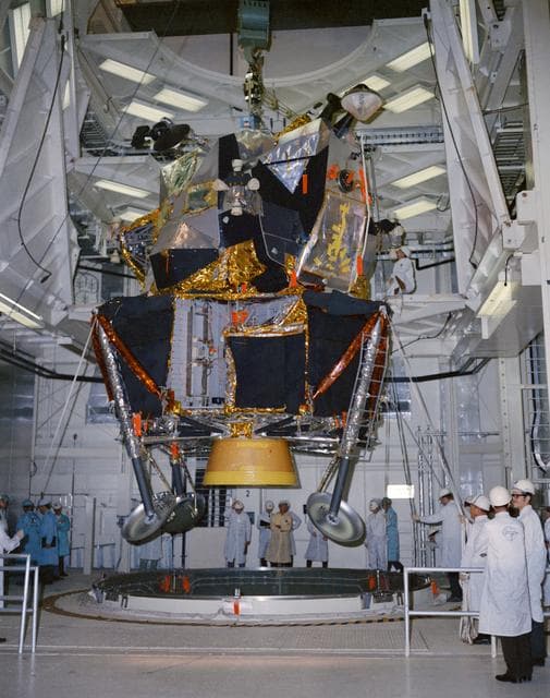 NASA image: APOLLO X - PRELAUNCH - MATING SPACECRAFT LUNAR ADAPTER (SLA)-13 - KSC