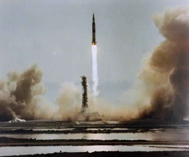 NASA image: APOLLO XI - LAUNCH - KSC