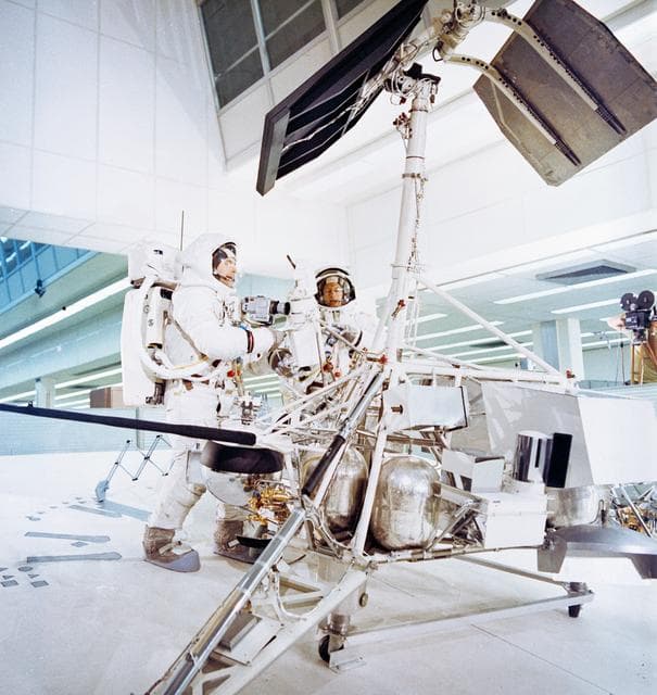 Apollo XII - EVA CREW TRAINING - KSC