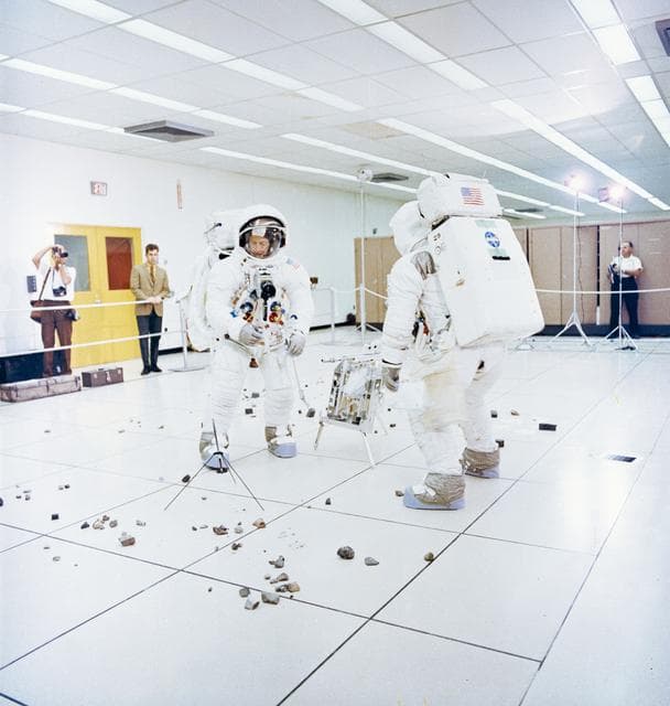 NASA image: APOLLO XII - EVA CREW TRAINING - KSC