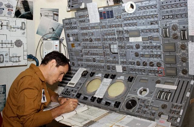 NASA image: SKYLAB (SL)-4 - CREW TRAINING (ORBITAL WORKSHOP [OWS]) - JSC
